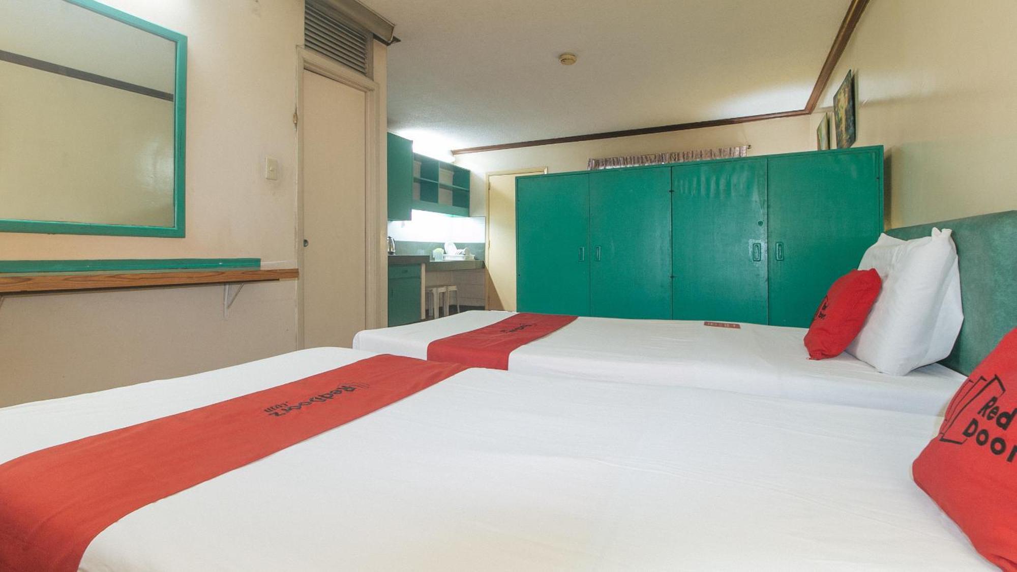 Reddoorz At Broadway Court Apartelle 케손시티 외부 사진