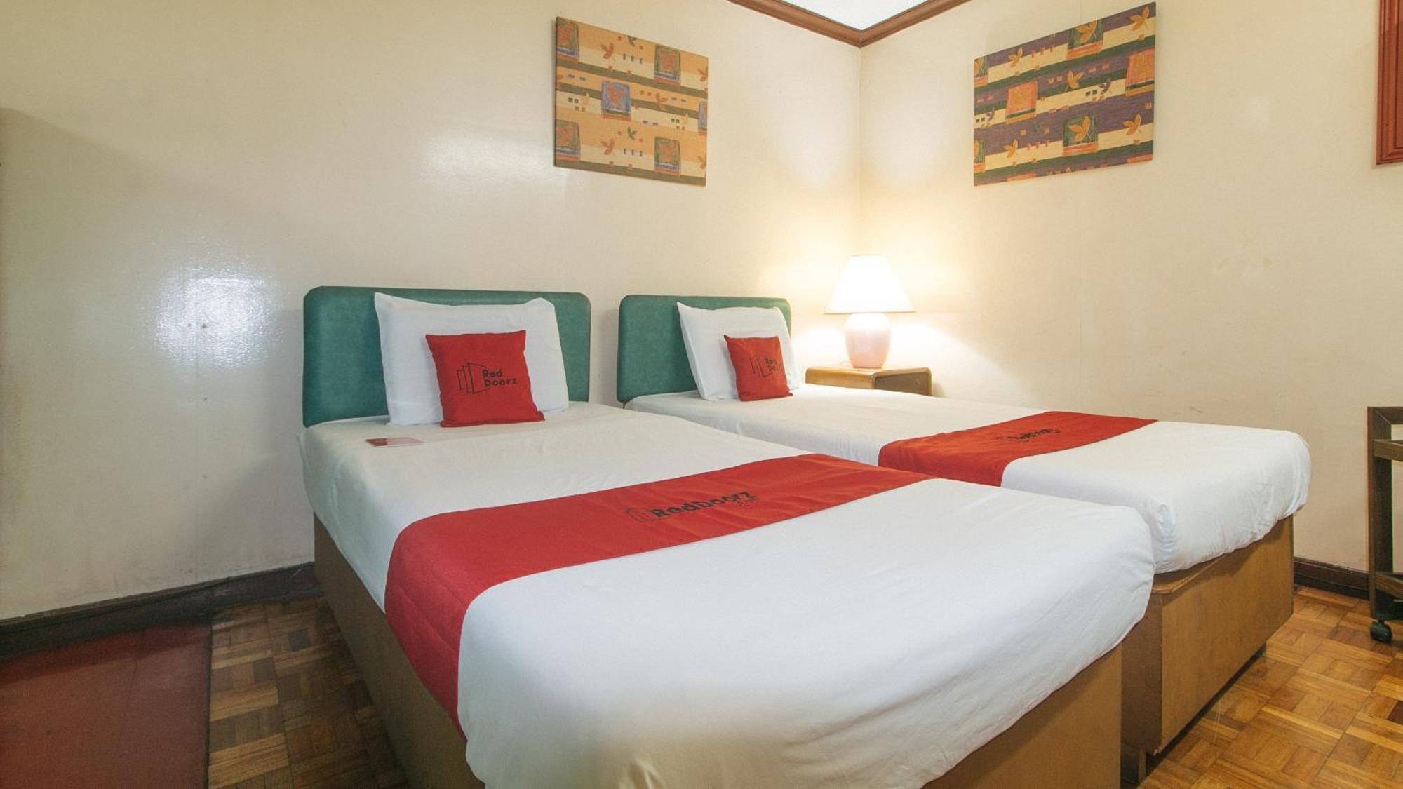 Reddoorz At Broadway Court Apartelle 케손시티 외부 사진