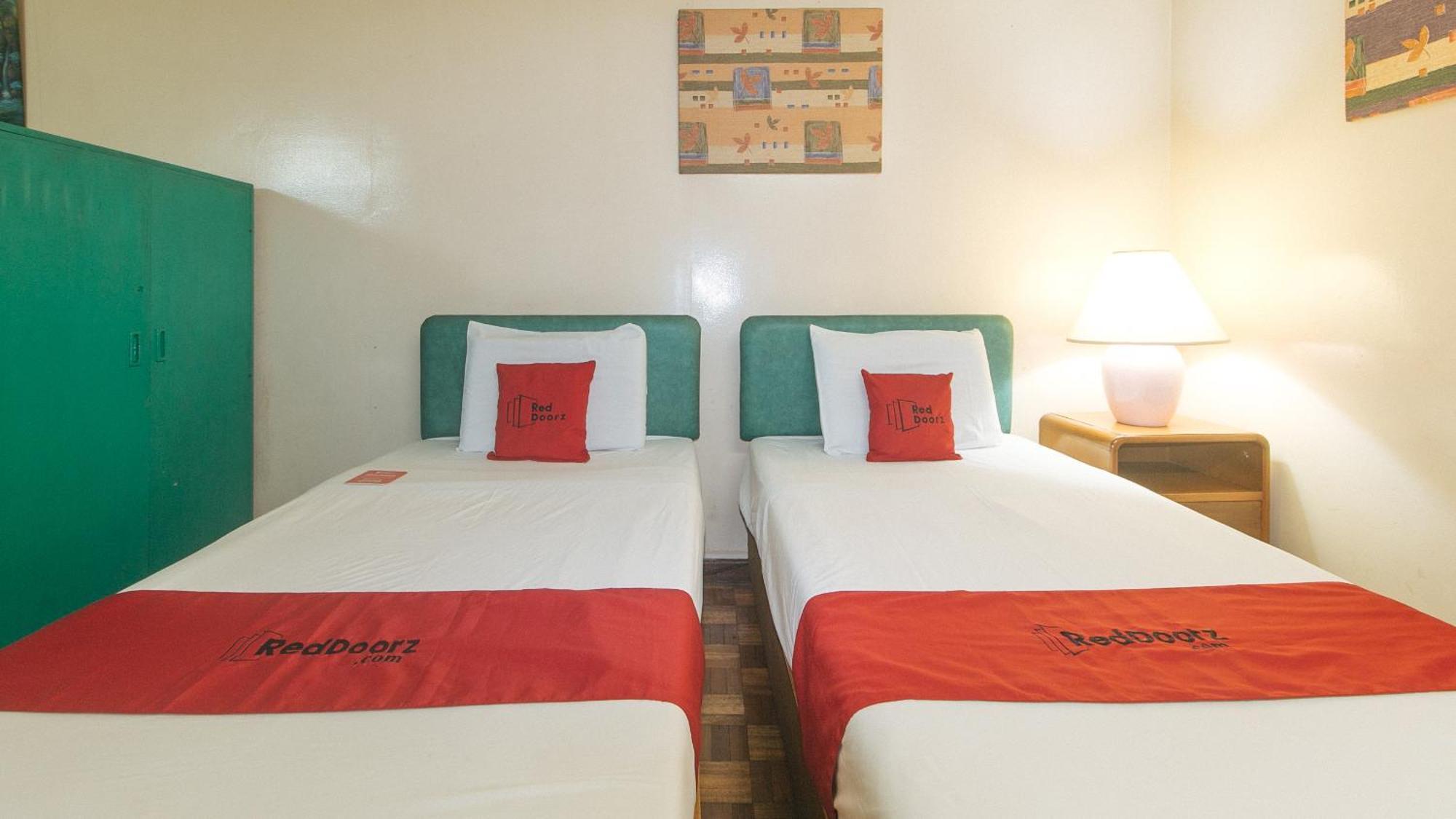 Reddoorz At Broadway Court Apartelle 케손시티 외부 사진
