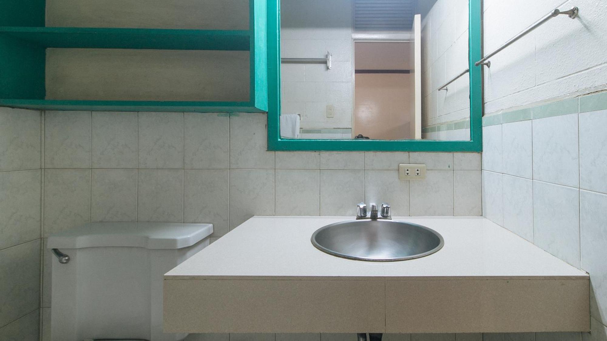 Reddoorz At Broadway Court Apartelle 케손시티 외부 사진